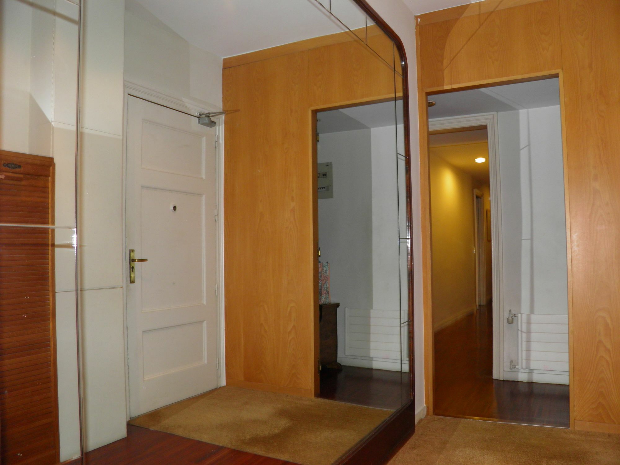 Suitur Courtyard Apartment Барселона Екстериор снимка