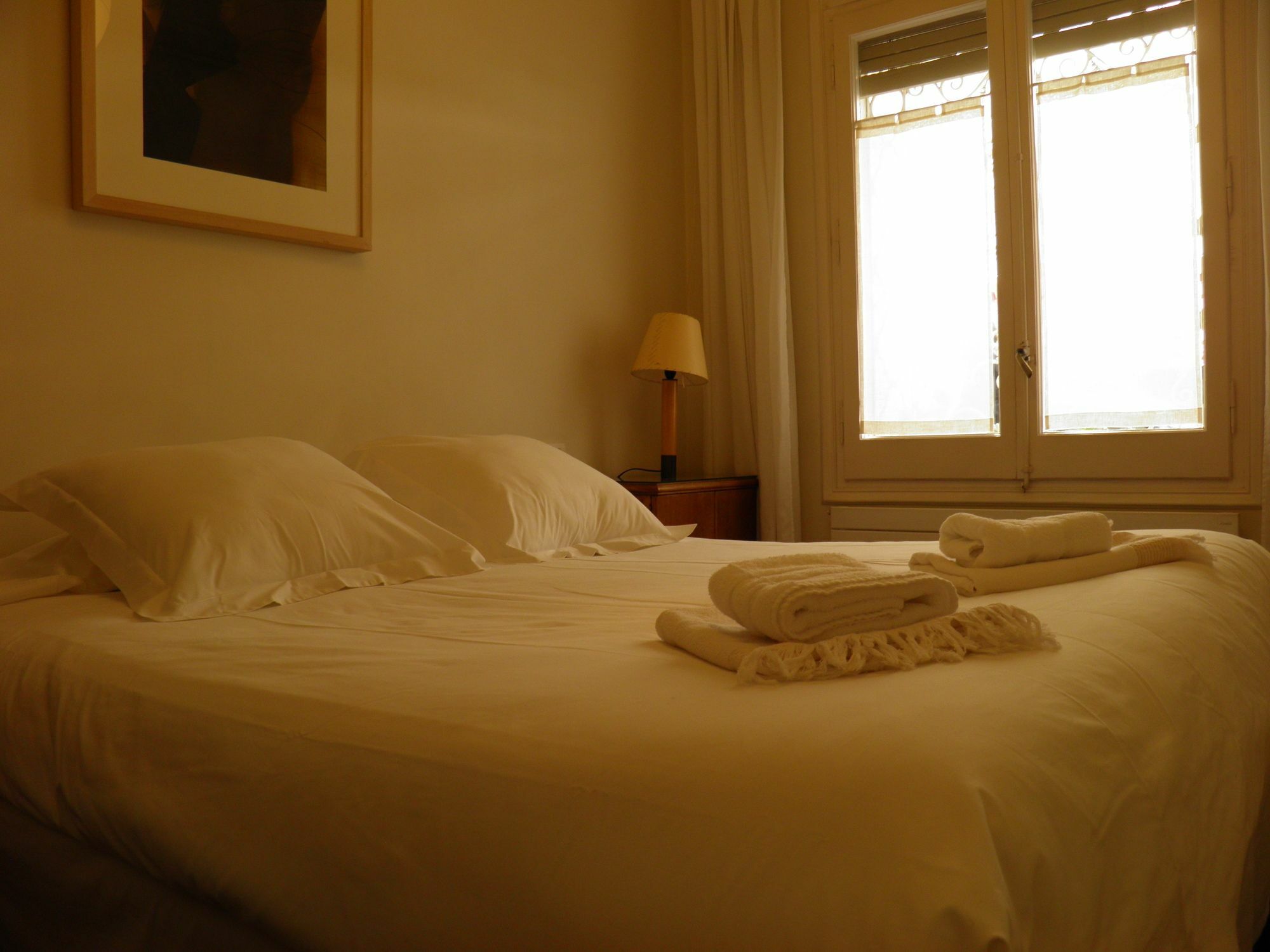 Suitur Courtyard Apartment Барселона Екстериор снимка